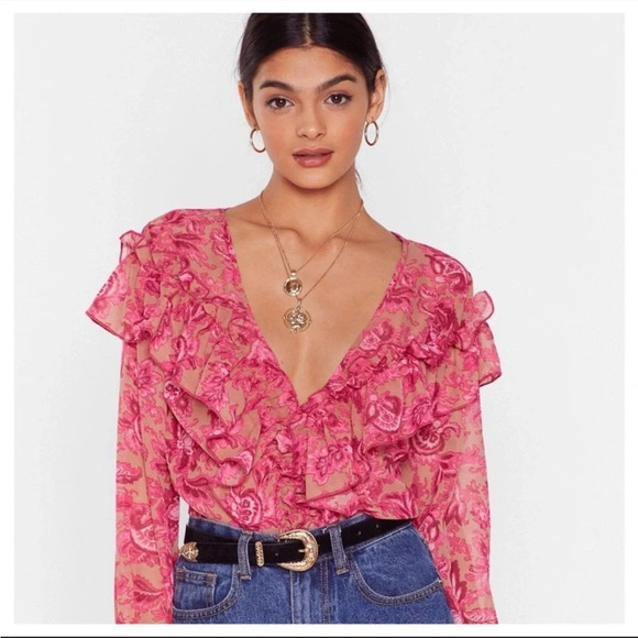 Nasty Gal Cause a Stir Floral Ruffle Blouse NWT - Picture 1 of 7
